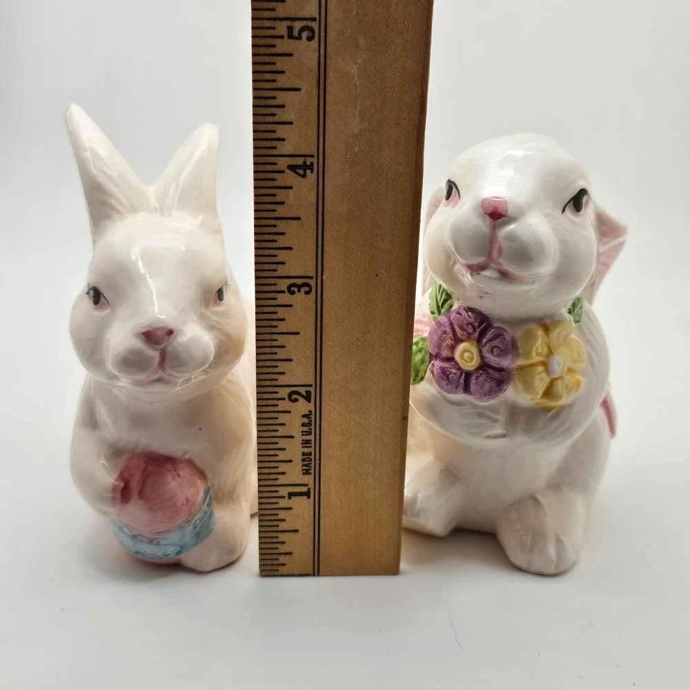 Vintage Ceramic Easter Bunny Rabbit Figurine Set White Floral Decor Pair‎